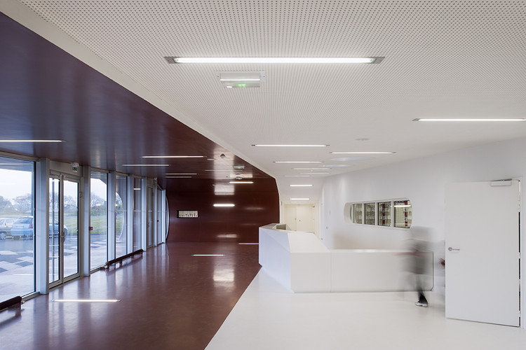 Gimnasio Plabennec / Bohuon Bertic Architectes - Imagen 6 de 24