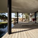 Vivienda estival Villa Noi Phang Nga / Duangrit Bunnag Architects - Imagen 4 de 25
