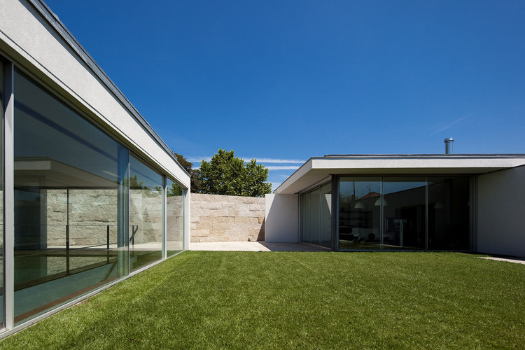 House in a Wall / Sergio Koch - Windows, Facade