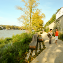 Paisaje y Arquitectura: Rives de Saône, sendero por la ribera del río que conecta naturaleza y ciudad / BASE - Paisaje Y Arquitectura