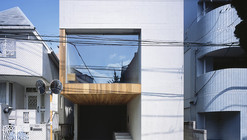 Frame  / APOLLO Architects &amp; Associates