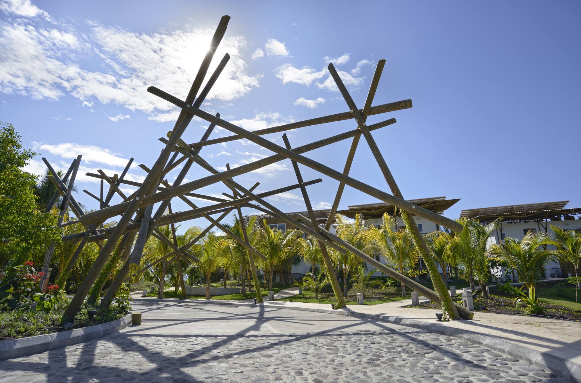 Gallery of Guatemala Beach House / Christian Ochaita + Roberto Gálvez 3