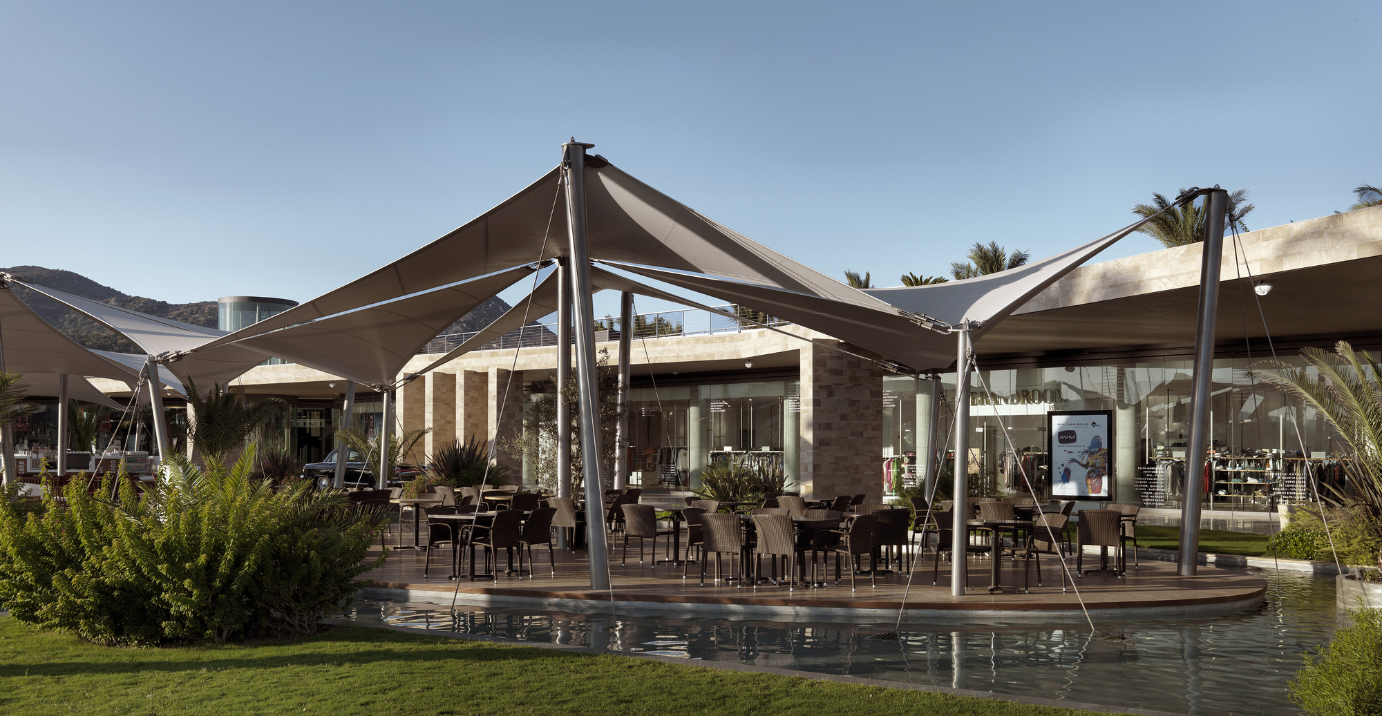 Cortesia de Emre Arolat Architects