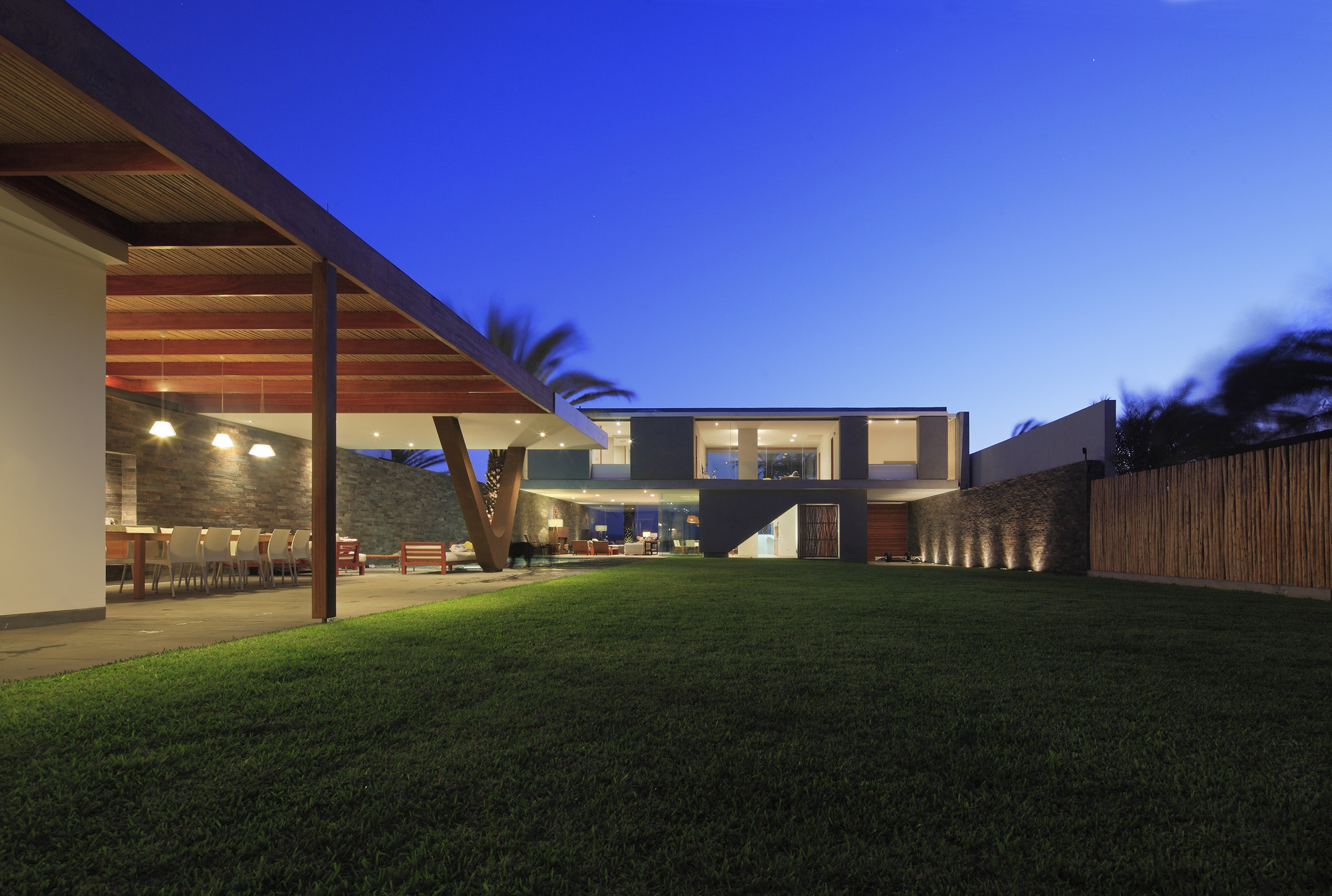 Gallery of Mar de Luz House / Oscar Gonzalez Moix 16