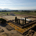 Paisaje y Arquitectura: Restauración del Fórum Romano de Empúries por Lola Domènech  - Paisaje Y Arquitectura
