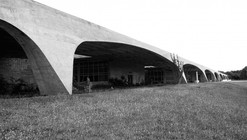 Clássicos da Arquitetura: Escola de Administração Fazendária / Pedro Paulo de Melo Saraiva