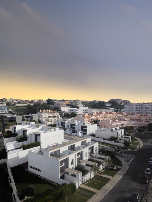 11 Houses in Murtal / ARX Portugal Arquitectos - Image 8 of 33