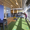 GoDaddy Silicon Valley Office / DES Architects + Engineers - Offices Interiors, Facade, Table