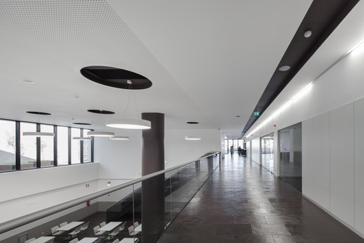 Private Hospital Terra Quente / Pitagoras Group Private Hospital Terra Quente / Pitagoras Group - Windows