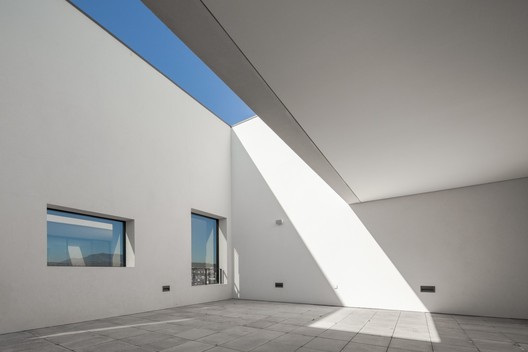 Private Hospital Terra Quente / Pitagoras Group Private Hospital Terra Quente / Pitagoras Group - Windows