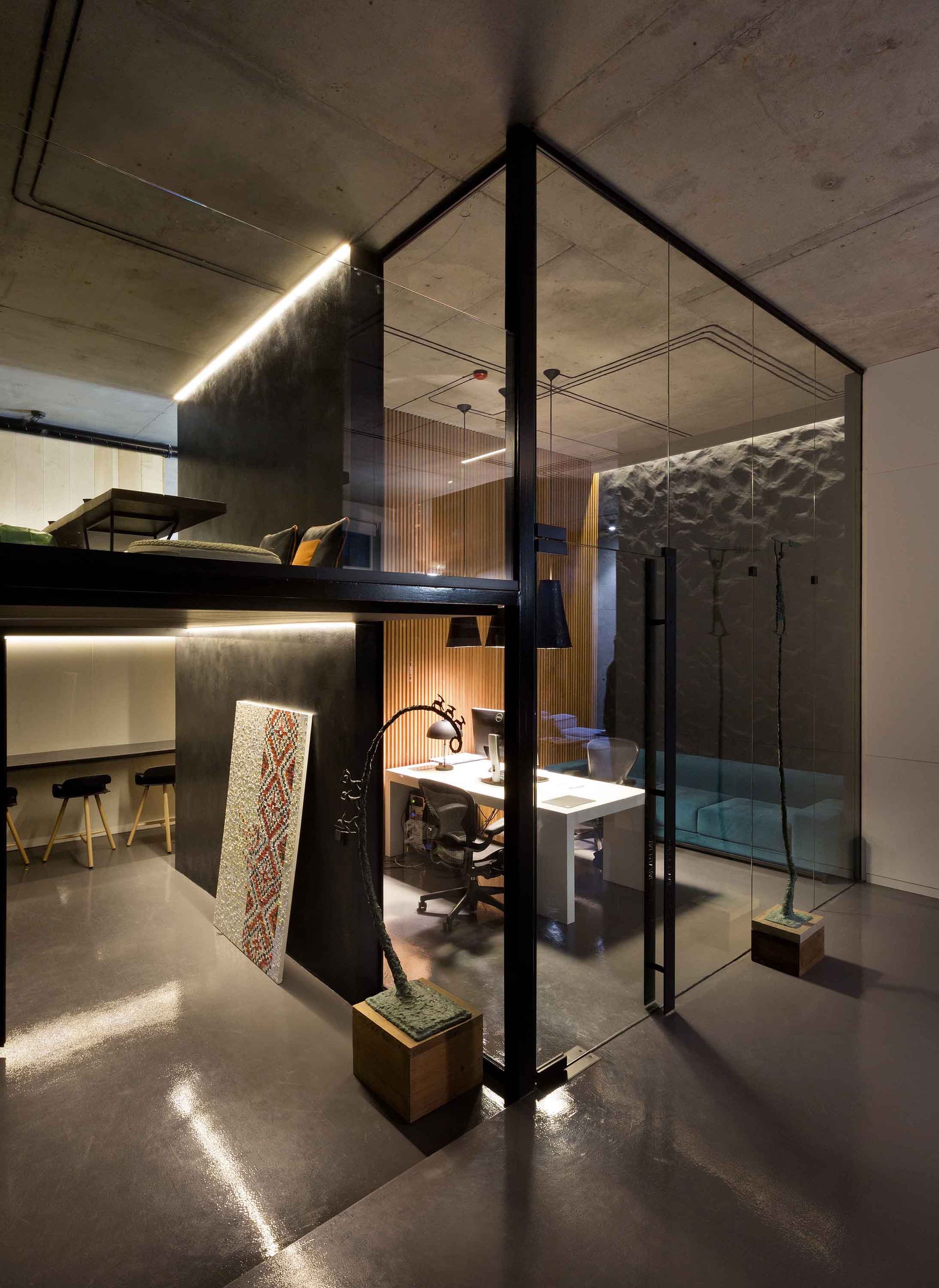 Gallery of Sergey Makhno Office and Showroom / Illya Tovstonog + Sergey ...