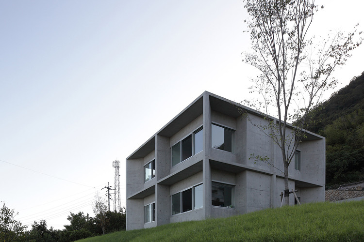 House in Tajiri 2 / Kazunori Fujimoto Architect & Associates - Windows, Facade