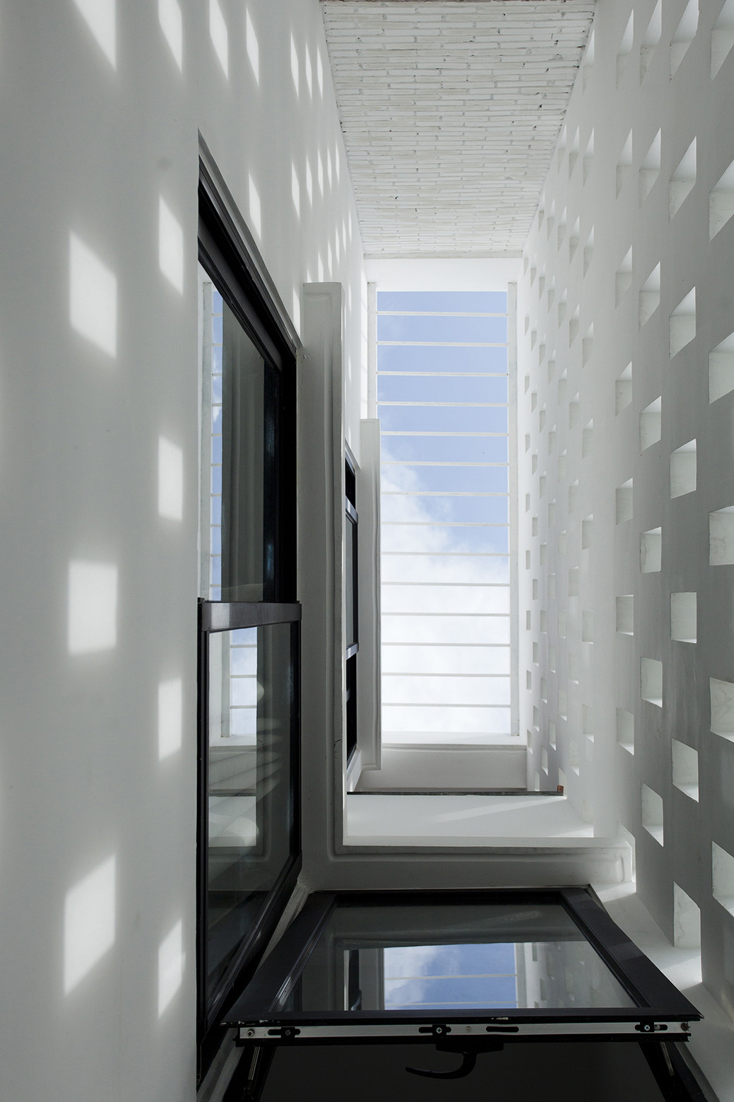 Gallery of B House / i.House Architecture and Construction - 8