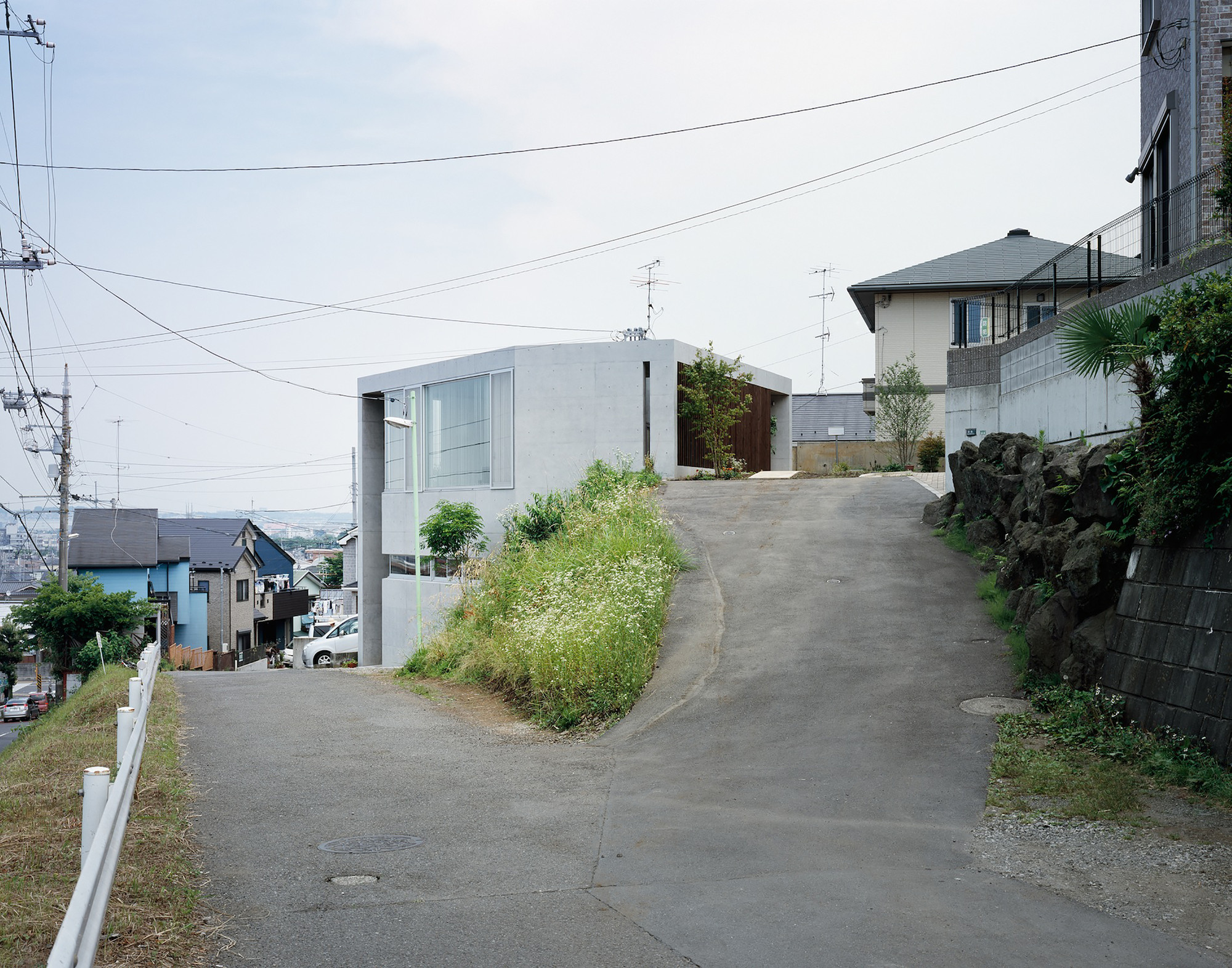 © Takumi Ota