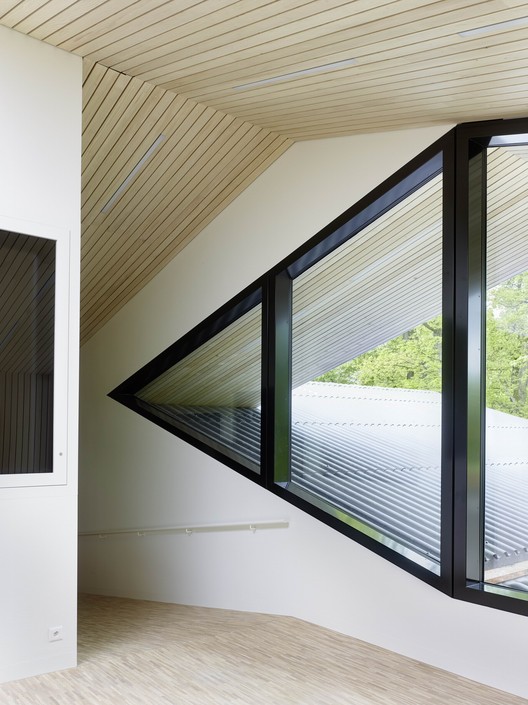 Front Building of Chliriethalle / Frei + Saarinen Architekten - Facade, Windows