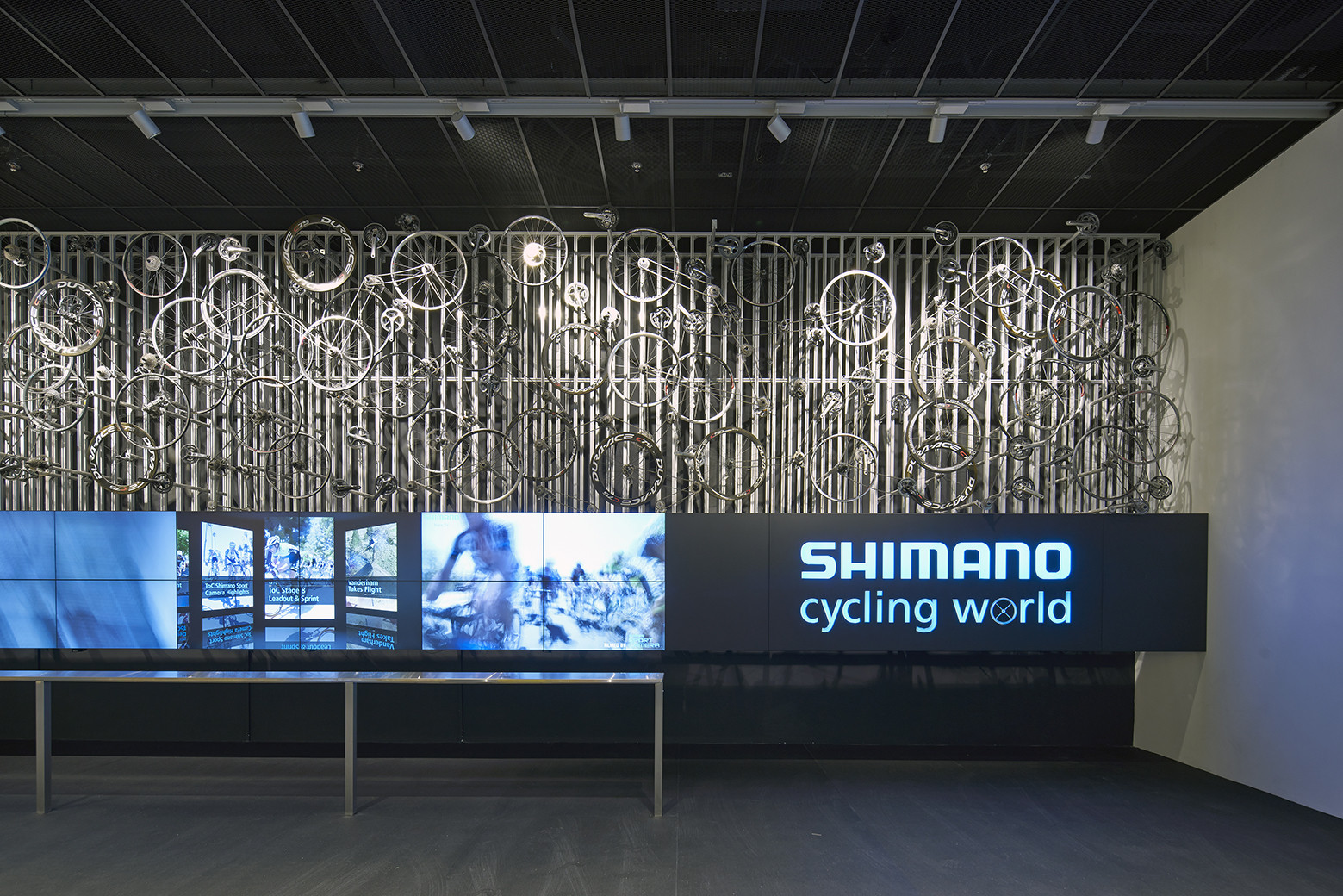 Gallery of Shimano Cycling World / Eight Inc - 11
