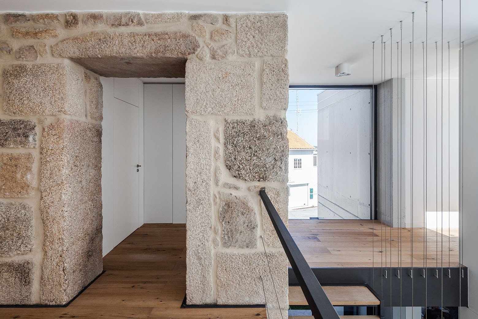 Galeria De Casa Ja Filipe Pina Maria Ines Costa 20