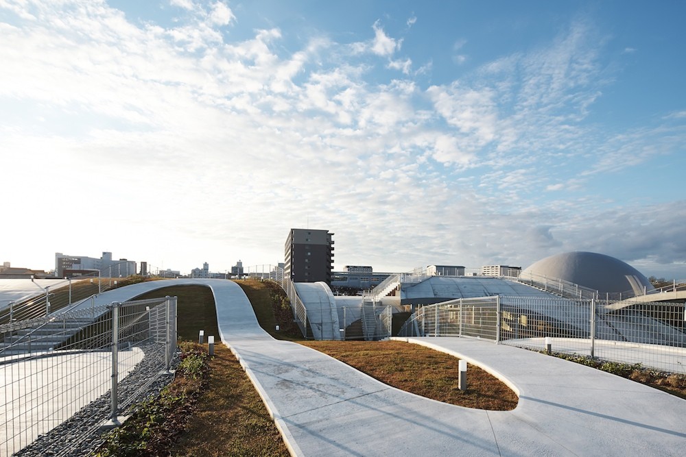 Gallery of Science Hills Komatsu / Mari Ito + UAO 11