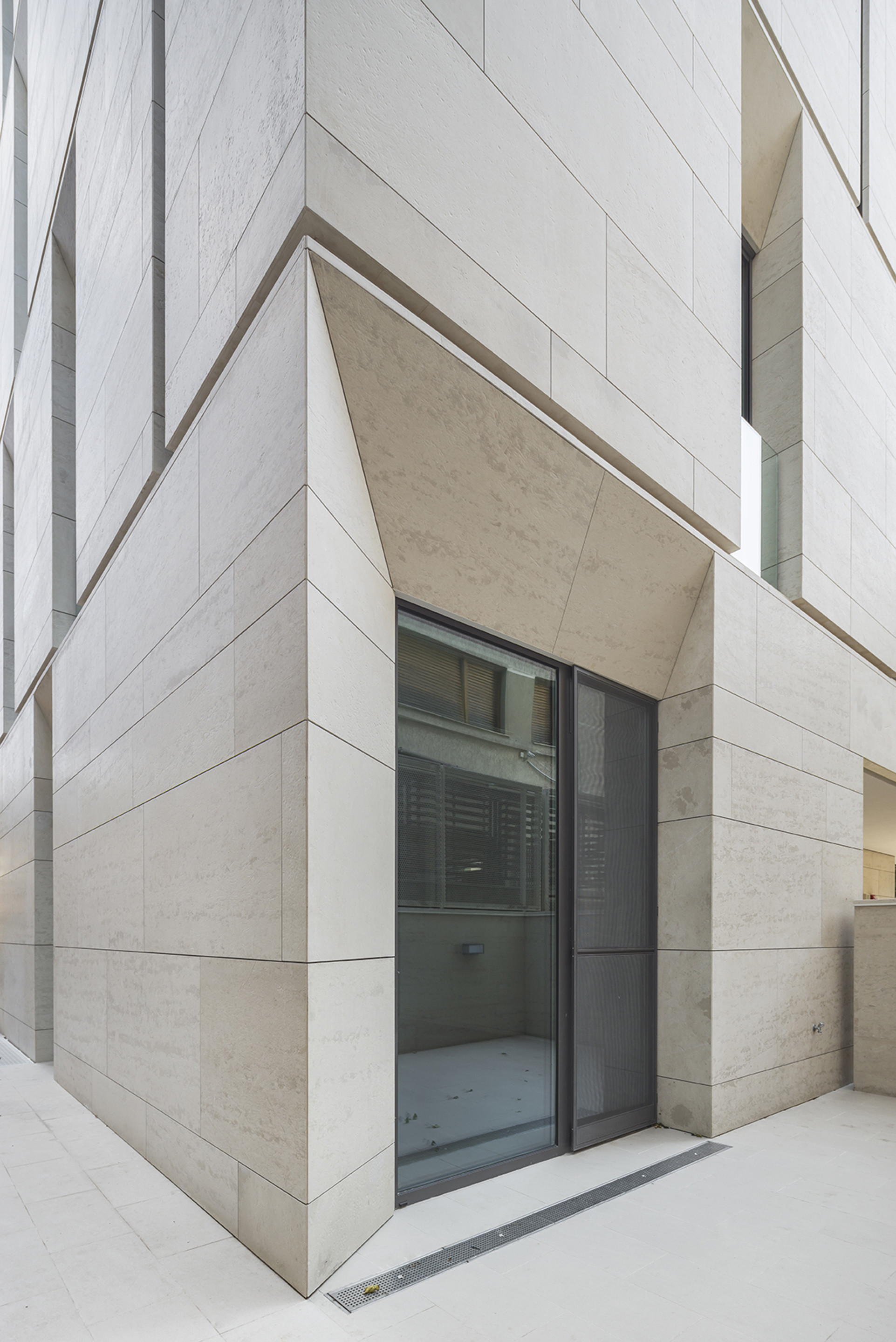 Gallery of MORA Residential Building / ADNBA 3