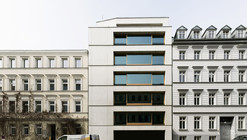 Monohaus / Studio Kippenberger