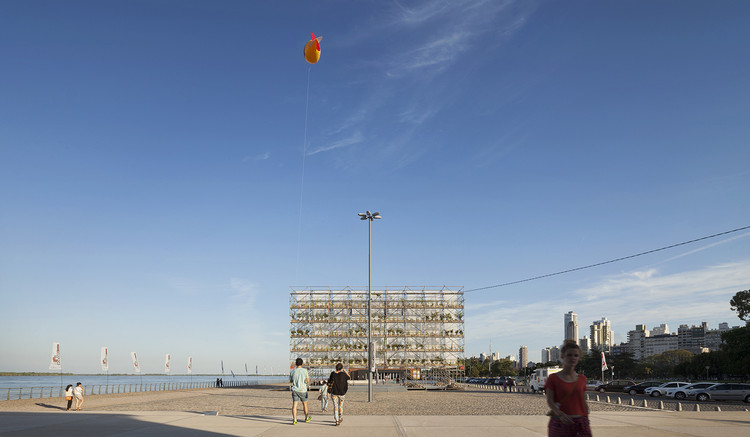 Pabellón Temporal IX BIAU / Diego Avendaño + Juan Manuel Balsa + David Coffio + Francisco Figueroa Astrain - Más Imágenes