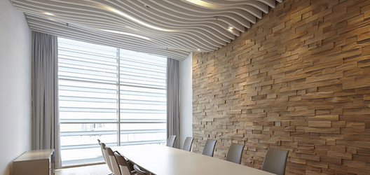 Materiales: Plafones Metálicos | ArchDaily México