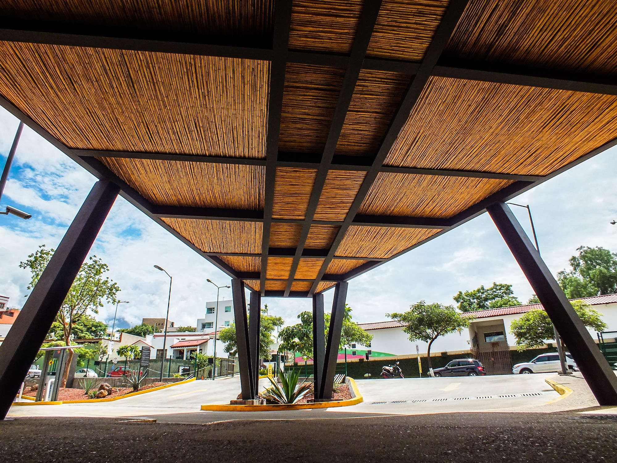 Sport City Oaxaca / Rootstudio + Arquitectos Artesanos - Imagem 3 de 50