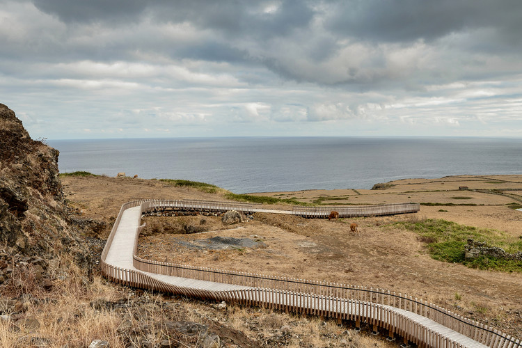 Pedreira Do Campo Urban Planning  / M-Arquitectos  - Coast