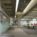 University of Illinois at Chicago Daley Library IDEA Commons / Woodhouse Tinucci Architects - Chair