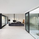 Single Family House with Garden / DTR_studio arquitectos - Houses, Bedroom, Facade, Door, Chair, Bed