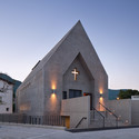 Iglesia Católica Inbo / Archigroup MA - Iglesia