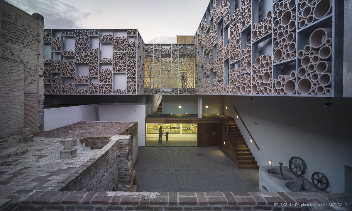 © Jesús Granada