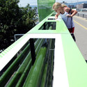 Intervenção urbana em uma rodovia na Suíça absorve CO2 para produzir algas - Image 2 of 4