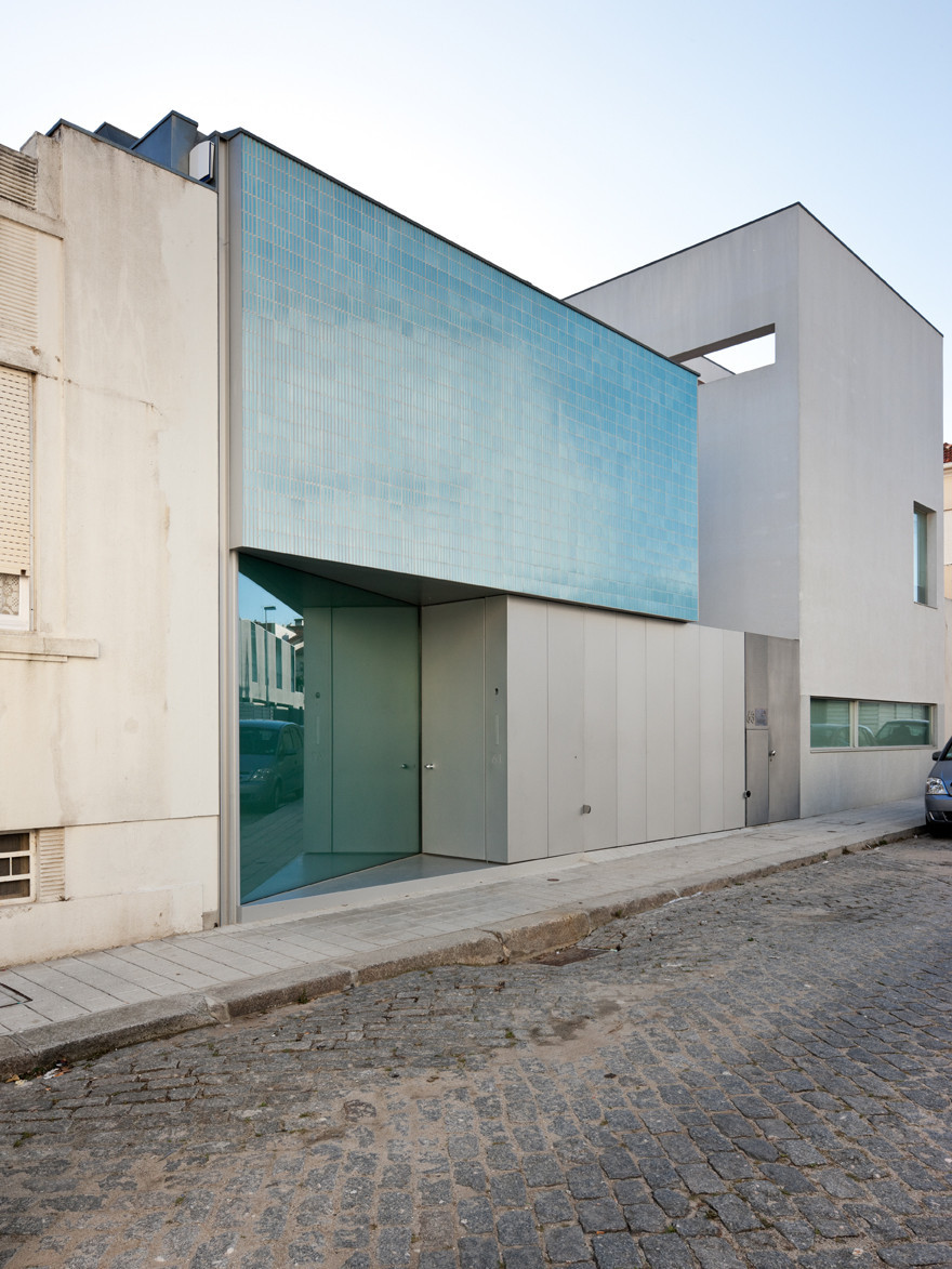 Gallery of House Ricardo Pinto / Correia/Ragazzi Arquitectos - 8