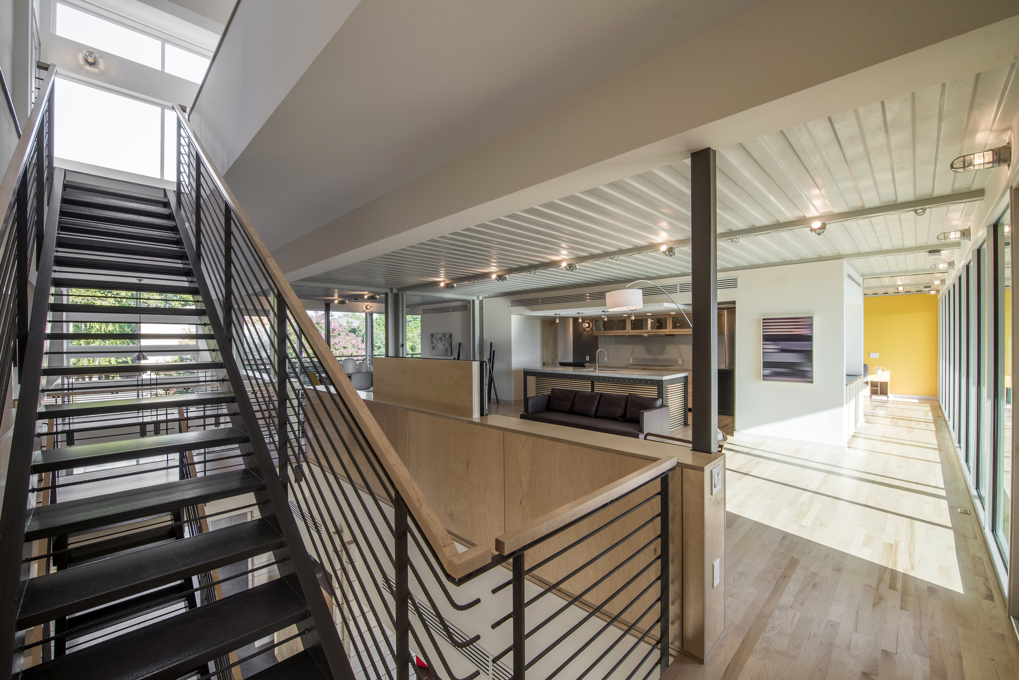 Gallery of PV14 House / M Gooden Design - 21