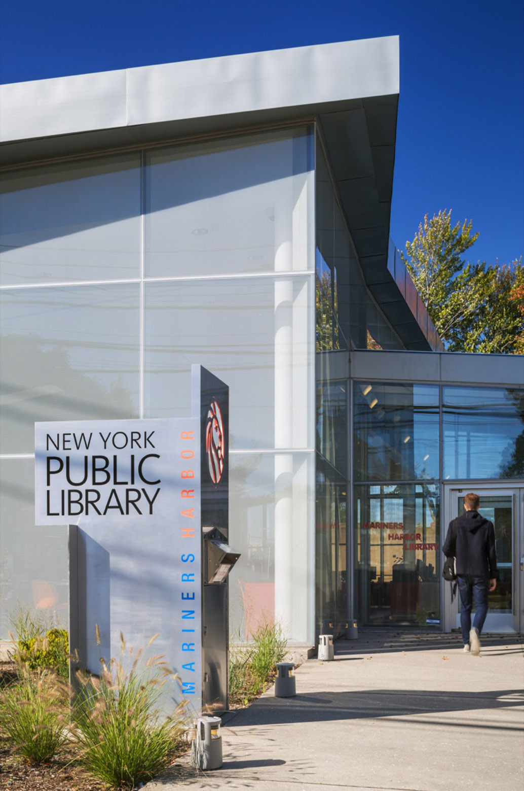 Gallery of Mariner Harbor Branch Library / A*PT ARCHITECTURE 7