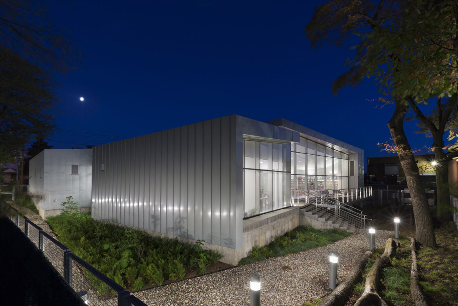Gallery of Mariner Harbor Branch Library / A*PT ARCHITECTURE 8