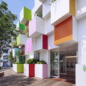 Sugamo Shinkin Bank - Nakaaoki branch / Emmanuelle Moureaux Architecture + Design - Bank, Facade