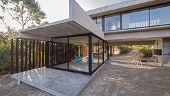 Casa MR / Luciano Kruk Arquitectos