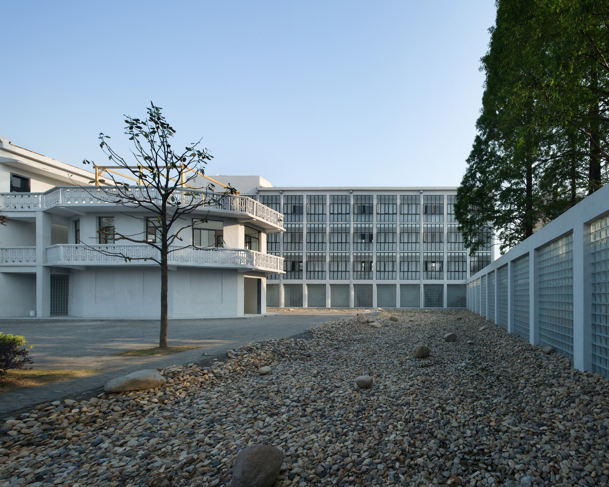 Yangzhou Jade Workshop / Atelier Xuk, © Lv Hengzhong