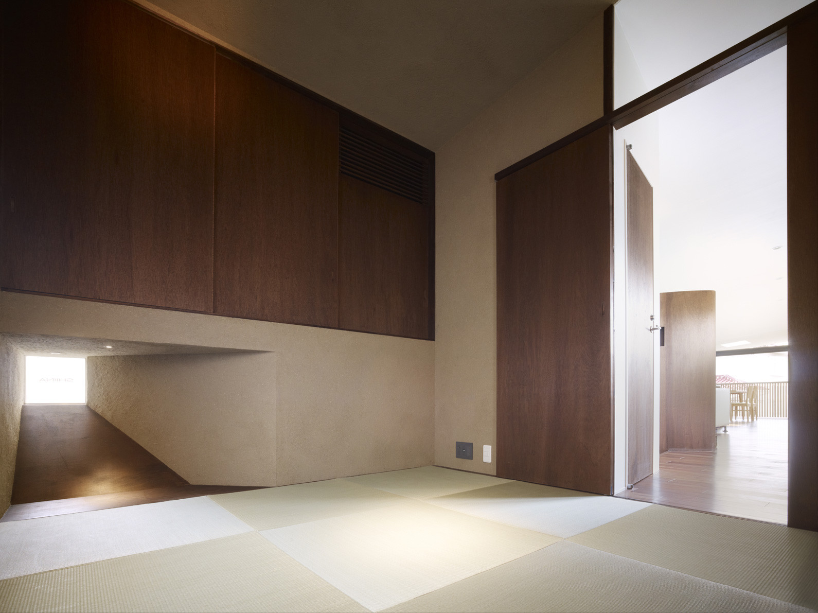 © Forward Stroke / Koji Okumura