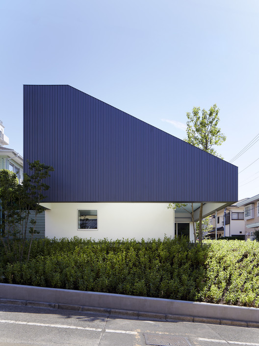 TY / Yo Yamagata Architects + AND Associates - Houses, Facade