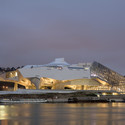 Musée des Confluences / Coop Himmelb(l)au - Museum