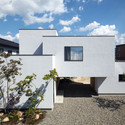 Bridged Living Space / TT Architects - Windows, Facade