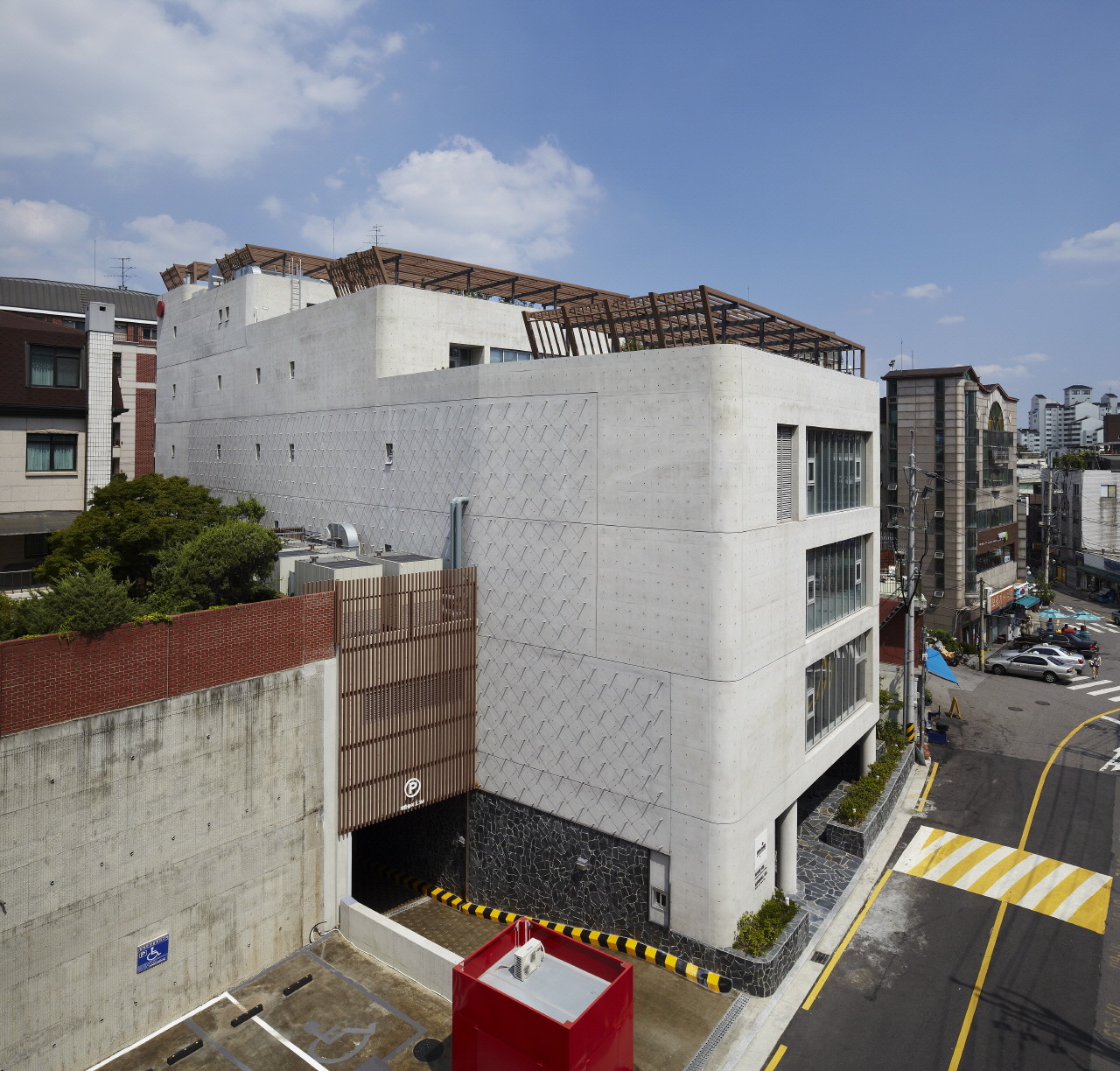 Gallery of The Happiness Foundation / THE_SYSTEM LAB 11