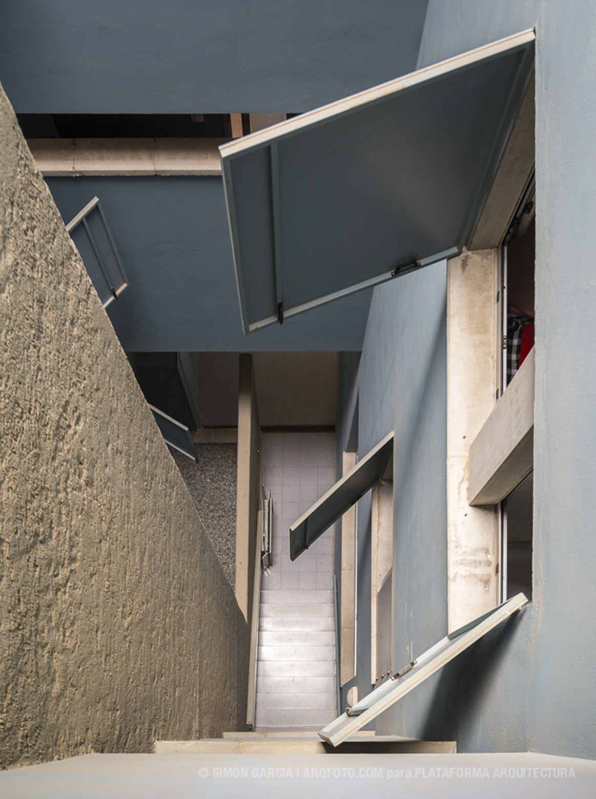 8 Casas Inscritas e 3 Pátios / Romera y Ruiz Arquitectos - Imagem 18 de 26