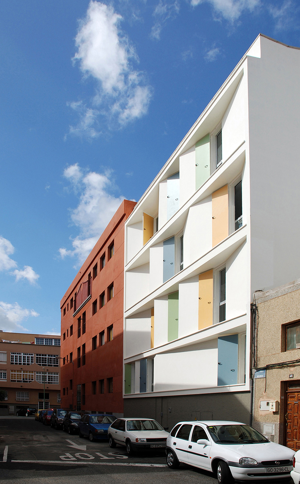 8 Casas Inscritas e 3 Pátios / Romera y Ruiz Arquitectos - Imagem 9 de 26