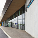 Showroom automotriz en Herning / KRADS - Showroom