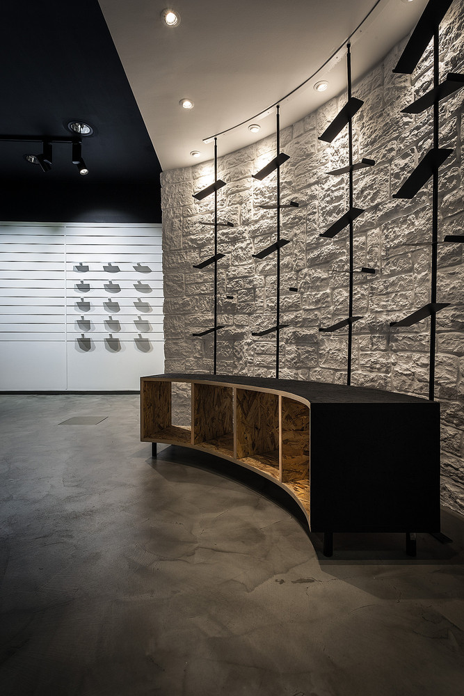 Loja "AI sport" / Leaf Architects Studio - Imagem 7 de 18