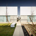 Social Complex in Alcabideche / Guedes Cruz Arquitectos - Image 3 of 25